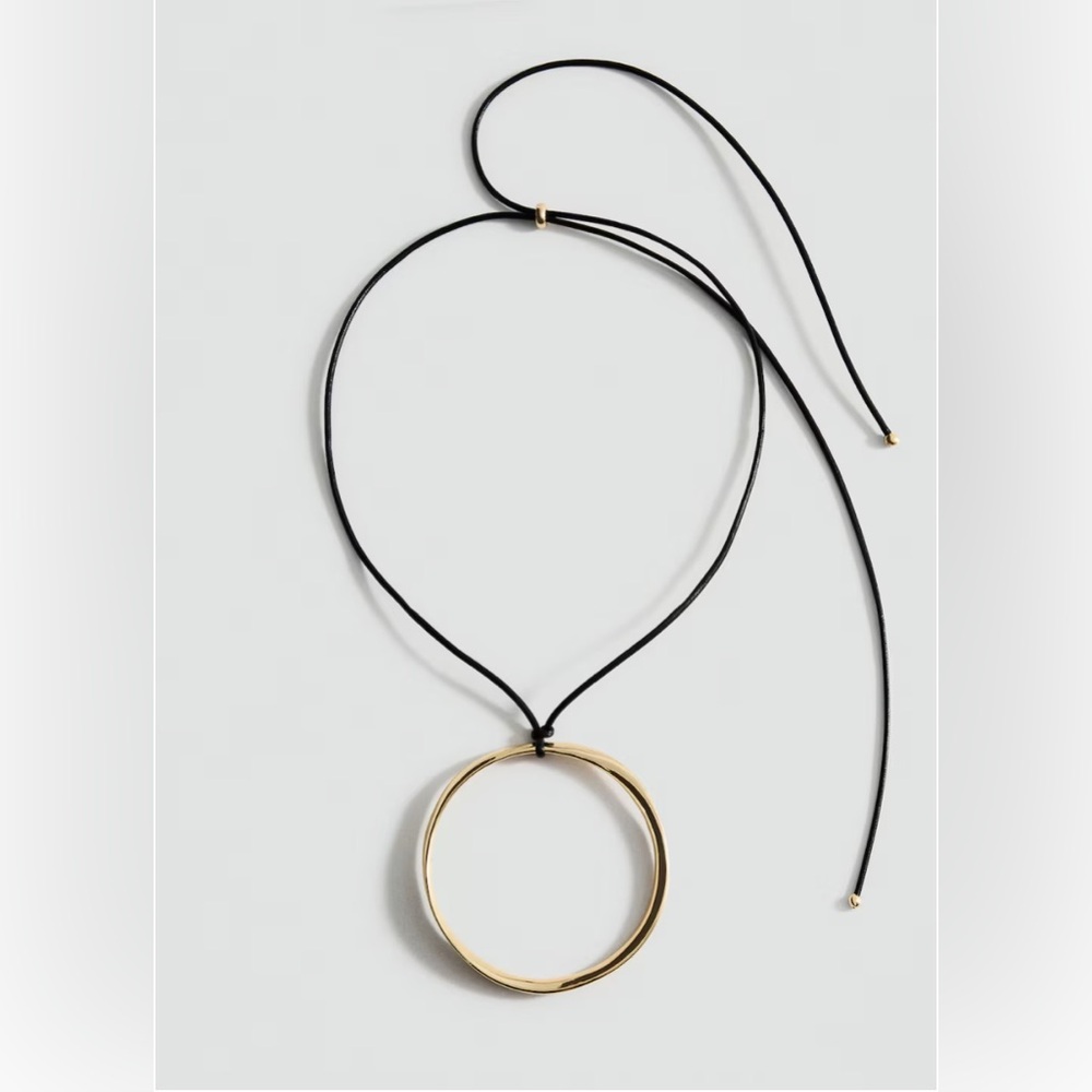 MANGO Hoop pendant necklace